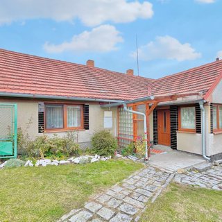 Prodej rodinného domu 105 m² Kozárovice, 