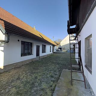 Prodej rodinného domu 193 m&sup2; Strmilov