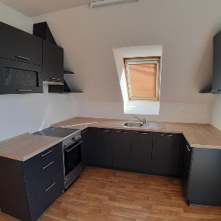 Pronájem bytu 3+kk 66 m² Jindřichův Hradec, Hvězdná