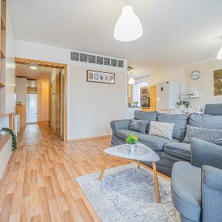 Prodej bytu 4+1 86 m² Slaný, Všehlušická