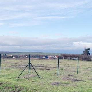 Prodej stavební parcely 2 019 m² Chrášťany