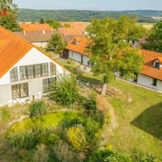 Prodej rodinného domu 681 m&sup2; Stříbrná Skalice