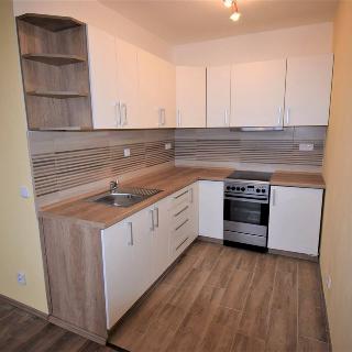 Pronájem bytu 1+kk a garsoniéry 38 m² Kladno, Václava Rabase