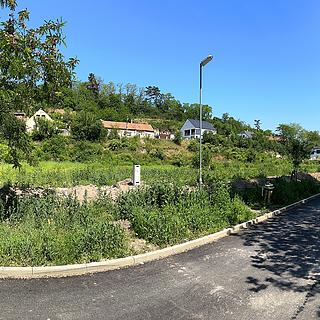 Prodej stavební parcely 783 m&sup2; Zvoleněves