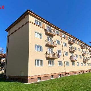 Pronájem bytu 2+1 57 m² Kladno, U tržnice