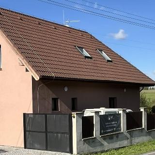 Prodej rodinného domu 152 m² Makotřasy