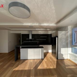 Pronájem bytu 5+kk 113 m² Praha, Údolní