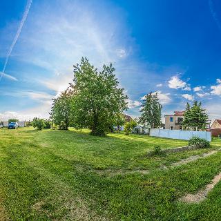 Prodej stavební parcely 1 176 m² Jeneč