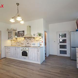 Prodej bytu 1+kk, garsoniery 30 m&sup2; Kounov