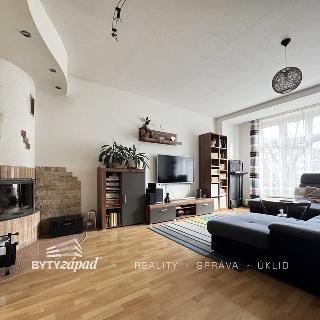 Prodej bytu 3+1 86 m² Plzeň, náměstí Českých bratří