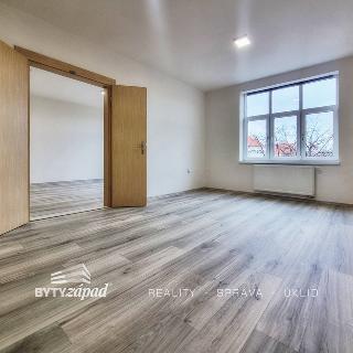 Prodej bytu 3+kk 81 m² Plzeň, náměstí Českých bratří