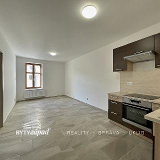 Pronájem bytu 2+kk 59 m² Přeštice, Rybova