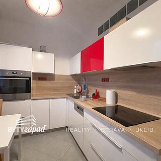 Pronájem bytu 2+1 49 m&sup2; Stříbro