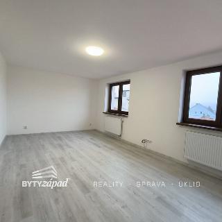 Pronájem bytu 2+kk 59 m² Přeštice, Rybova