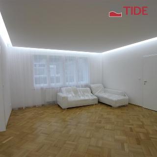 Pronájem bytu 4+1 142 m² Praha