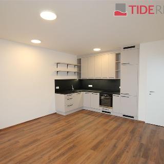 Pronájem bytu 2+kk 65 m² Praha