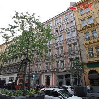 Pronájem bytu 2+1 70 m² Praha