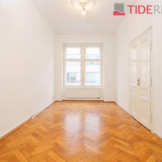 Pronájem kanceláře 217 m² Praha, Sokolovská