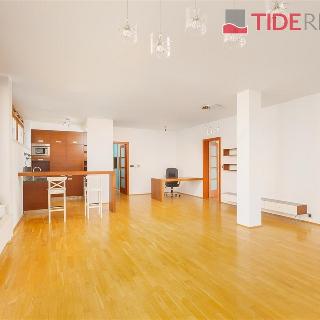 Pronájem bytu 3+1 128 m² Praha, Kodaňská