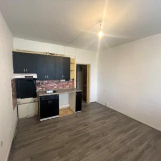 Pronájem bytu 1+kk a garsoniéry 22 m² Tábor, Jaselská