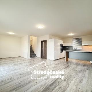 Pronájem rodinného domu 103 m² Postřižín