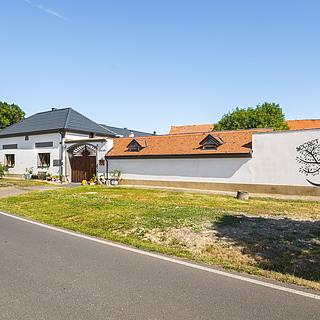 Prodej rodinného domu 100 m&sup2; Lkáň