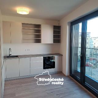 Pronájem bytu 1+kk a garsoniéry 45 m² Praha, Jana Želivského