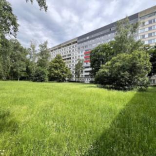 Prodej bytu 2+kk 39 m² Praha Prosek, Vysočanská