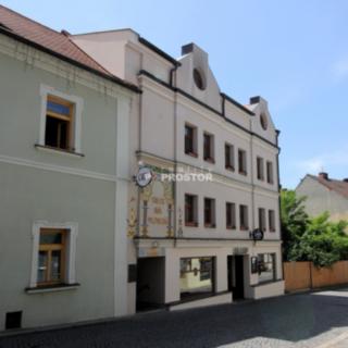 Pronájem bytu 3+kk 59 m² Mělník, náměstí Míru