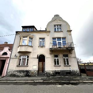 Pronájem bytu 1+kk a garsoniéry 35 m² Mělník, Jiřího z Poděbrad