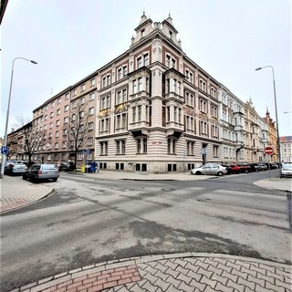 Pronájem obchodu 90 m² Plzeň, 