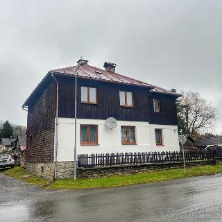 Prodej rodinného domu 215 m² Srní, 