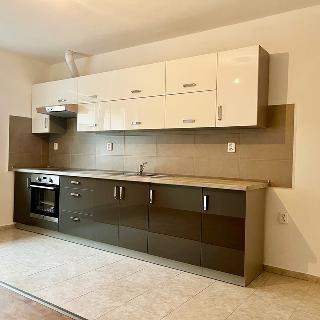 Prodej bytu 2+kk 54 m² Stříbro, 