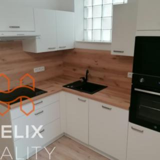 Pronájem bytu 3+1 75 m² Frýdek-Místek Místek, Tržní