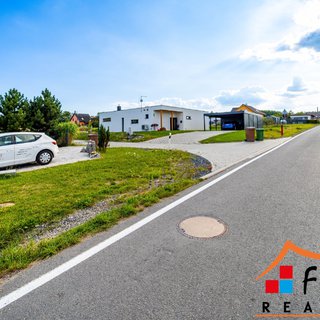 Prodej stavební parcely 1 403 m² Havířov, Na Dolanech