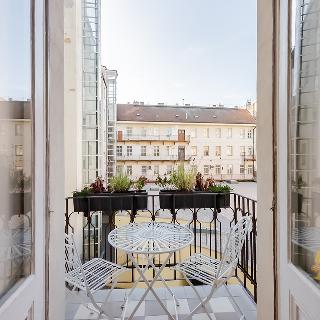 Pronájem bytu 1+1 44 m² Praha, Štěpánská