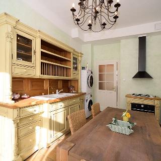 Pronájem bytu 3+1 95 m² Praha