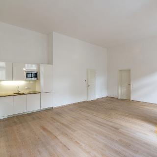 Pronájem bytu 3+kk 102 m² Praha, Jungmannova