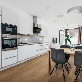 Pronájem bytu 2+kk 62 m² Praha, Biskupský dvůr