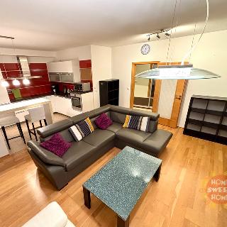 Pronájem bytu 2+kk 60 m² Praha