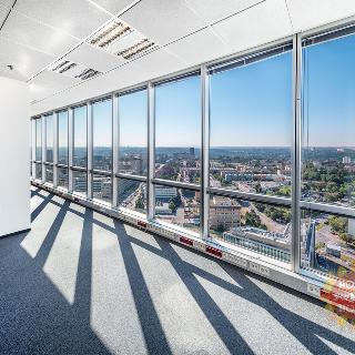 Pronájem kanceláře 157 m² Praha