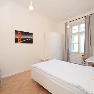 Pronájem pokoje 15 m² Praha, náměstí Kinských