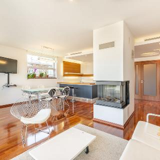 Pronájem bytu 4+kk 140 m² Praha, Italská