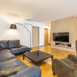 Prodej bytu 3+kk 97 m² Praha, Preslova