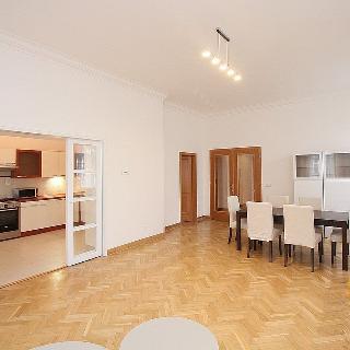 Pronájem bytu 4+1 146 m² Praha, Na Kozačce