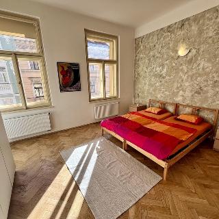 Pronájem bytu 3+kk 75 m² Praha, Tyršova