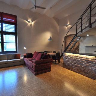 Pronájem bytu 2+kk 114 m² Praha, Na Maninách