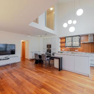 Pronájem bytu 4+kk 127 m² Praha, Mlýnská