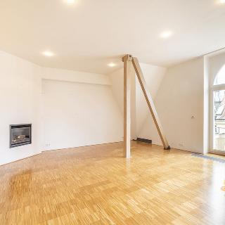 Pronájem bytu 4+1 202 m² Praha, Pařížská