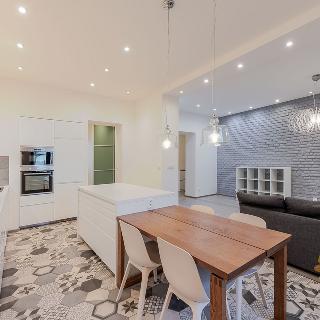 Pronájem bytu 2+kk 78 m² Praha, Ježkova